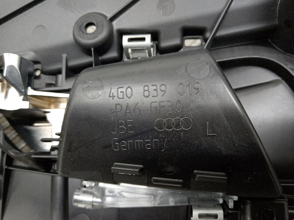 Ручка дверная задняя внутренняя левая AUDI A6 C7 2011-2018