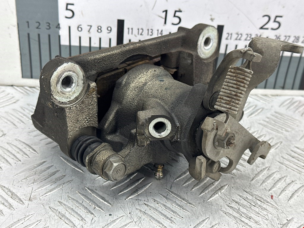 Суппорт задний левый MITSUBISHI ASX 2010-н.в.