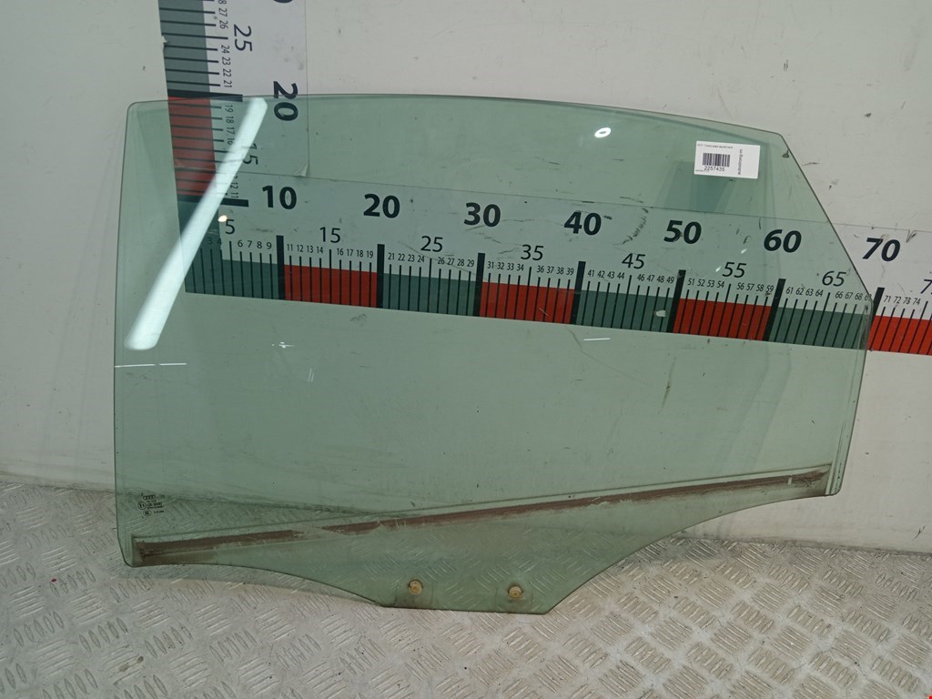 Стекло двери заднее левое AUDI A6 C7 2011-2018