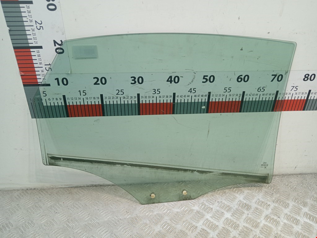 Стекло двери заднее левое AUDI A6 C7 2011-2018