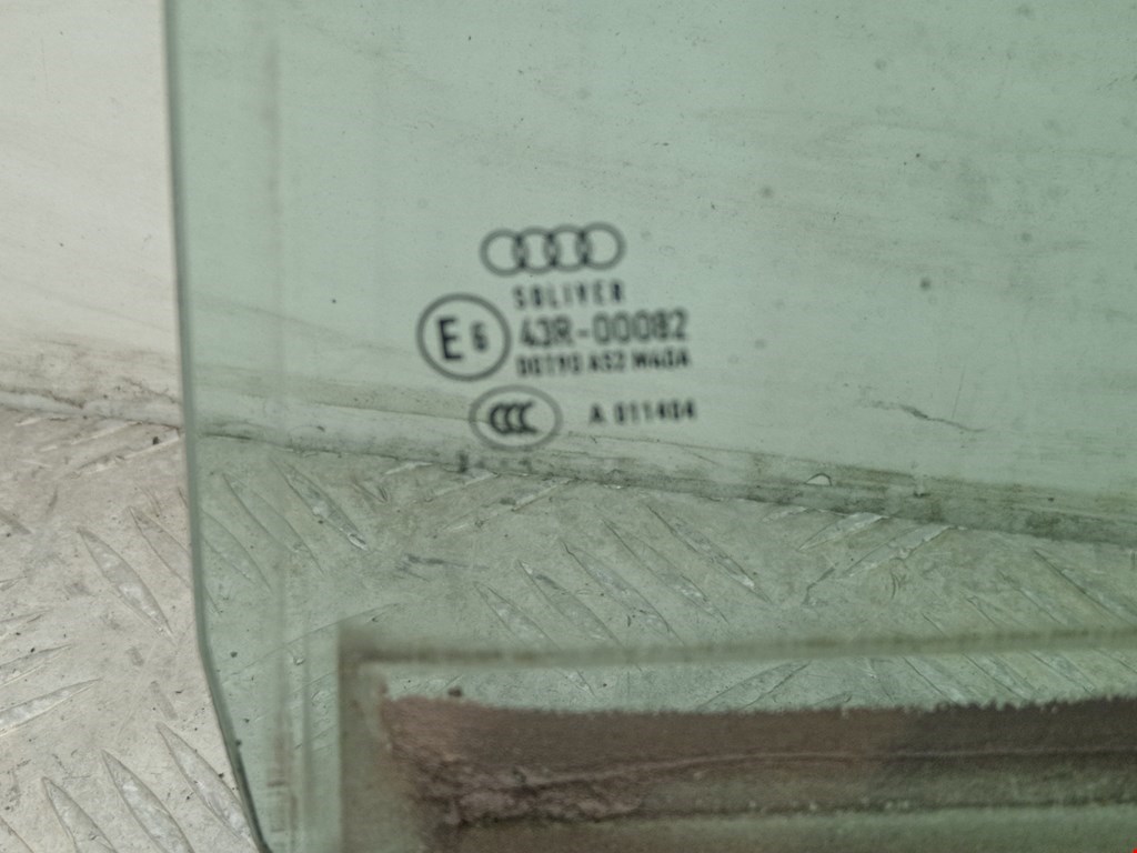 Стекло двери заднее левое AUDI A6 C7 2011-2018