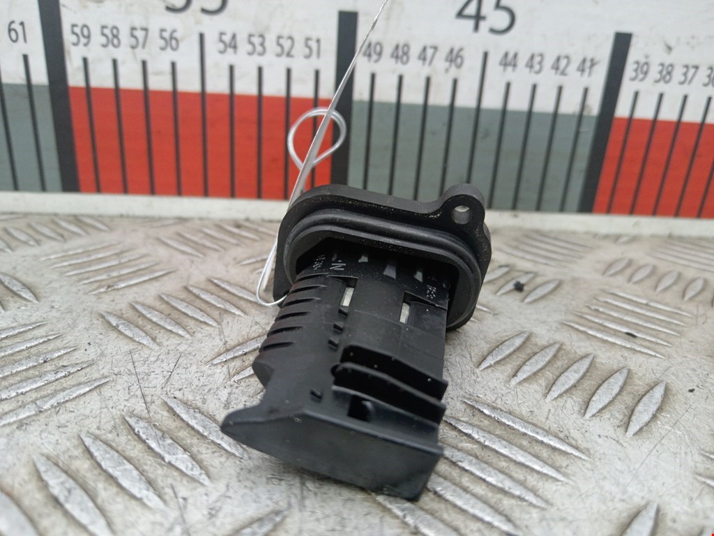 Расходомер воздуха (массметр, датчик ДМРВ) BMW 3er F30/F31/F80 2011-2019