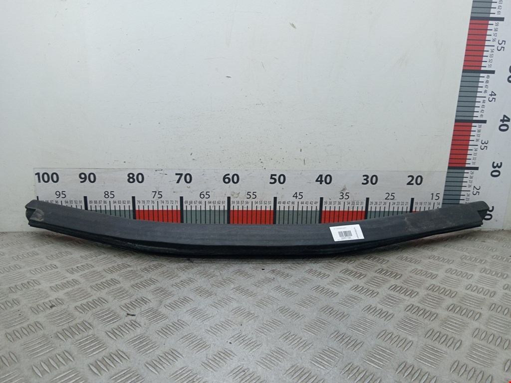 Уплотнитель (наружный) BMW 3er F30/F31/F80 2011-2019