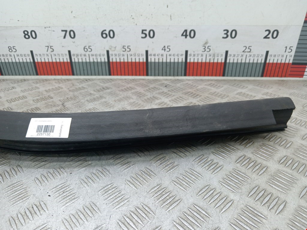 Уплотнитель (наружный) BMW 3er F30/F31/F80 2011-2019