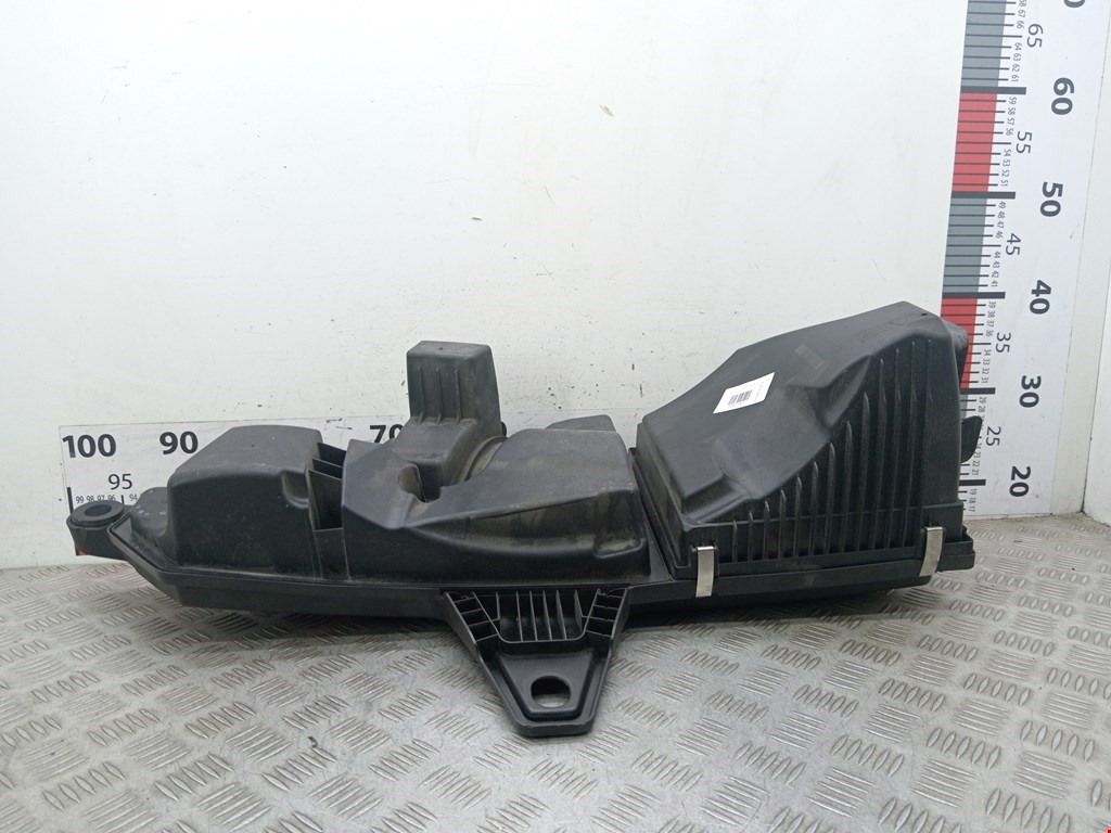 Корпус воздушного фильтра BMW 3er F30/F31/F80 2011-2019