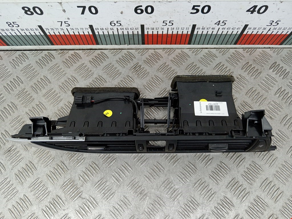 Дефлектор воздушный AUDI A6 C7 2011-2018