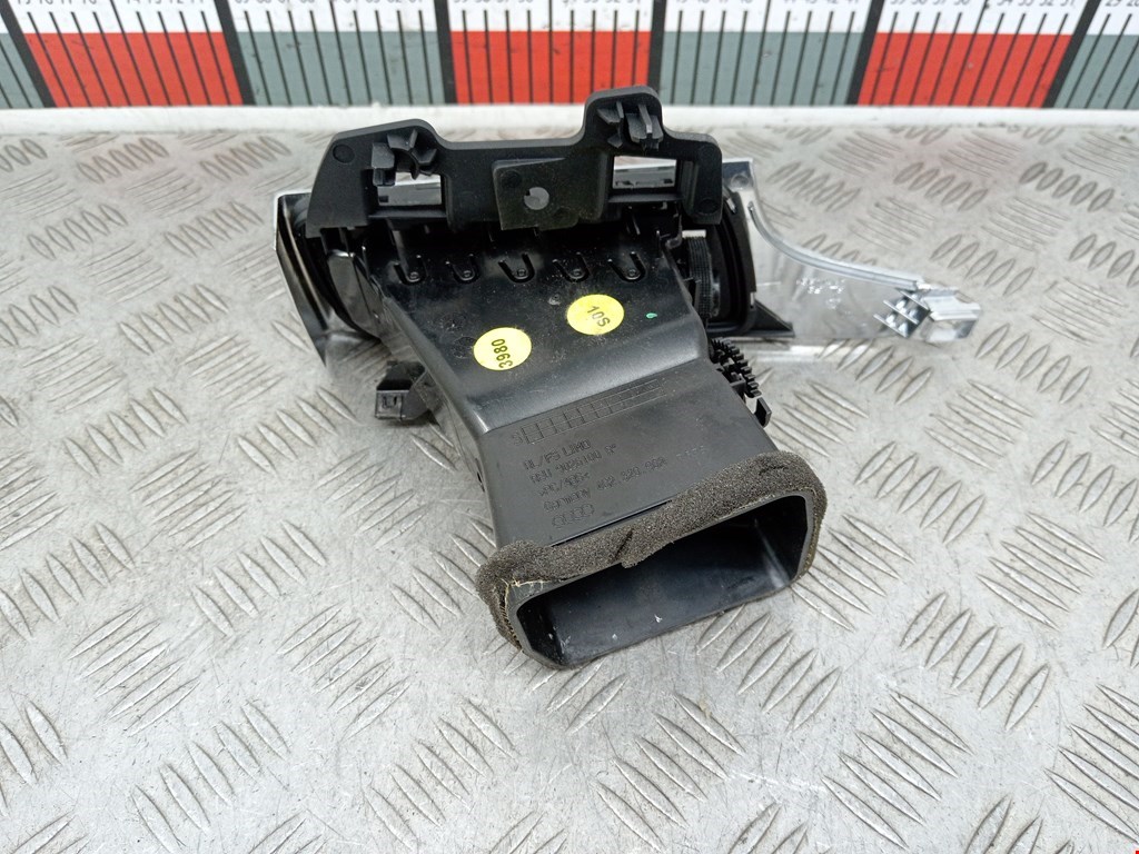 Дефлектор воздушный AUDI A6 C7 2011-2018