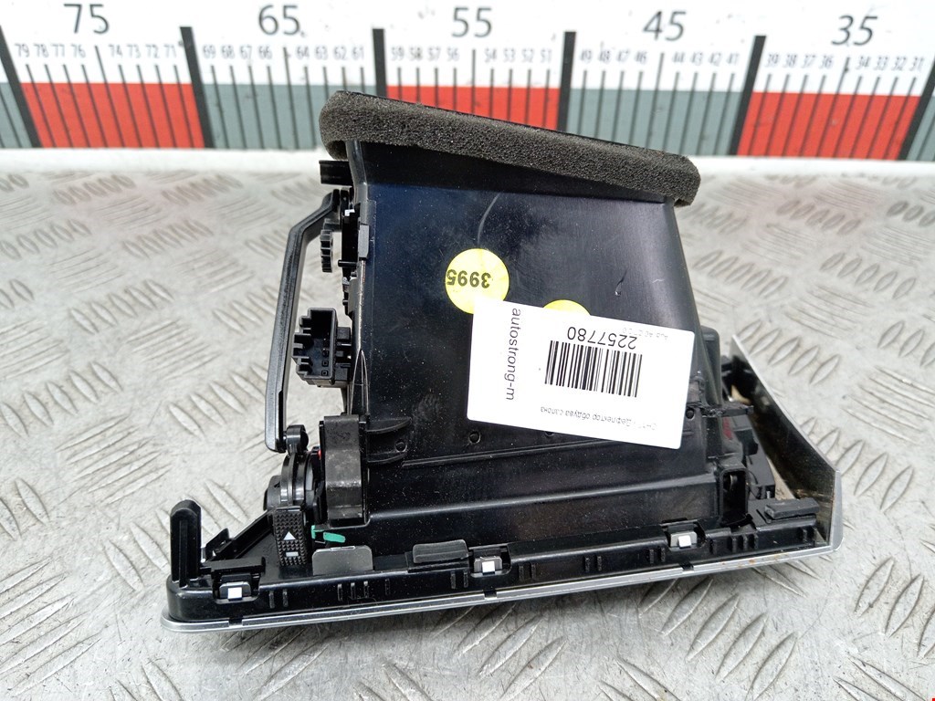 Дефлектор воздушный AUDI A6 C7 2011-2018