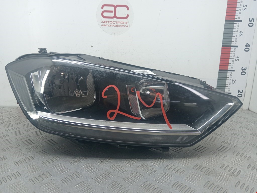 Фара правая VOLKSWAGEN Golf Sportsvan 2014-2020