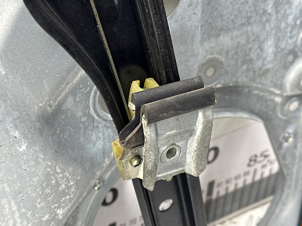 Стеклоподъемник передний правый VOLKSWAGEN Tiguan 2007-2018