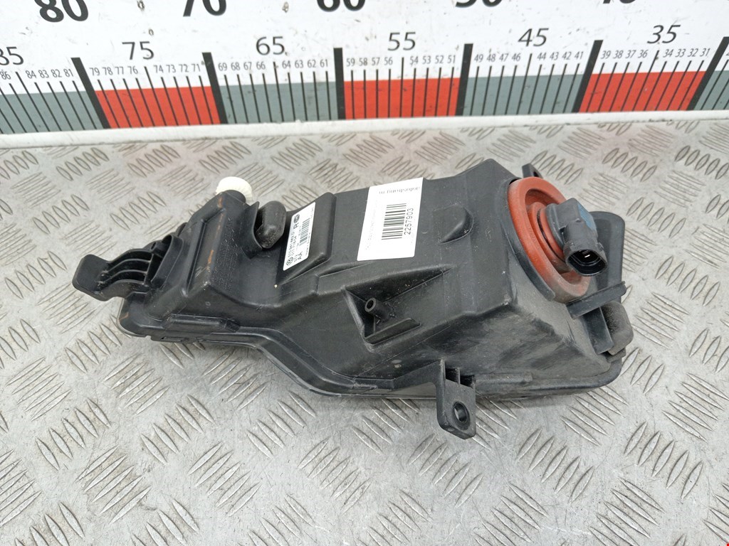 Фара противотуманная правая (ПТФ) VOLKSWAGEN Golf Sportsvan 2014-2020