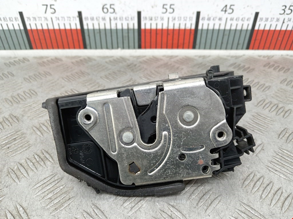 Замок двери задней левой BMW 5er 5 серия E60/E61 2003-2010