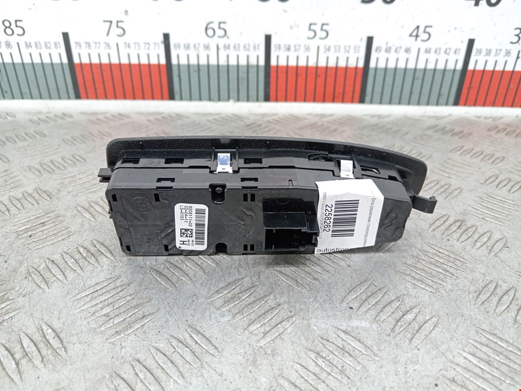 Блок управления стеклоподъемниками BMW 3er F30/F31/F80 2011-2019