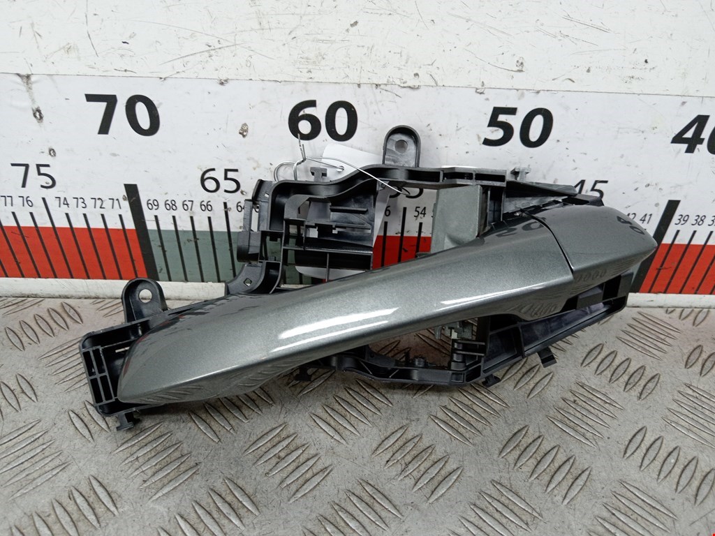 Ручка двери наружная задняя правая Volkswagen Golf Sportsvan (2014-2020)