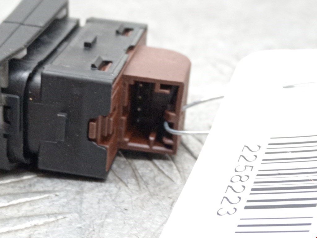 Кнопка центрального замка AUDI A6 C7 2011-2018