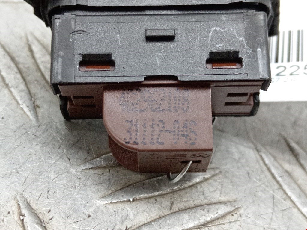 Кнопка центрального замка AUDI A6 C7 2011-2018