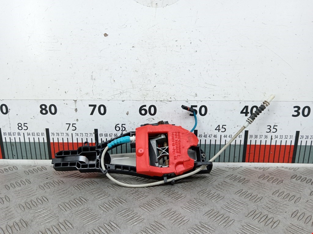 Ручка двери передней наружная левая BMW 3er F30/F31/F80 2011-2019