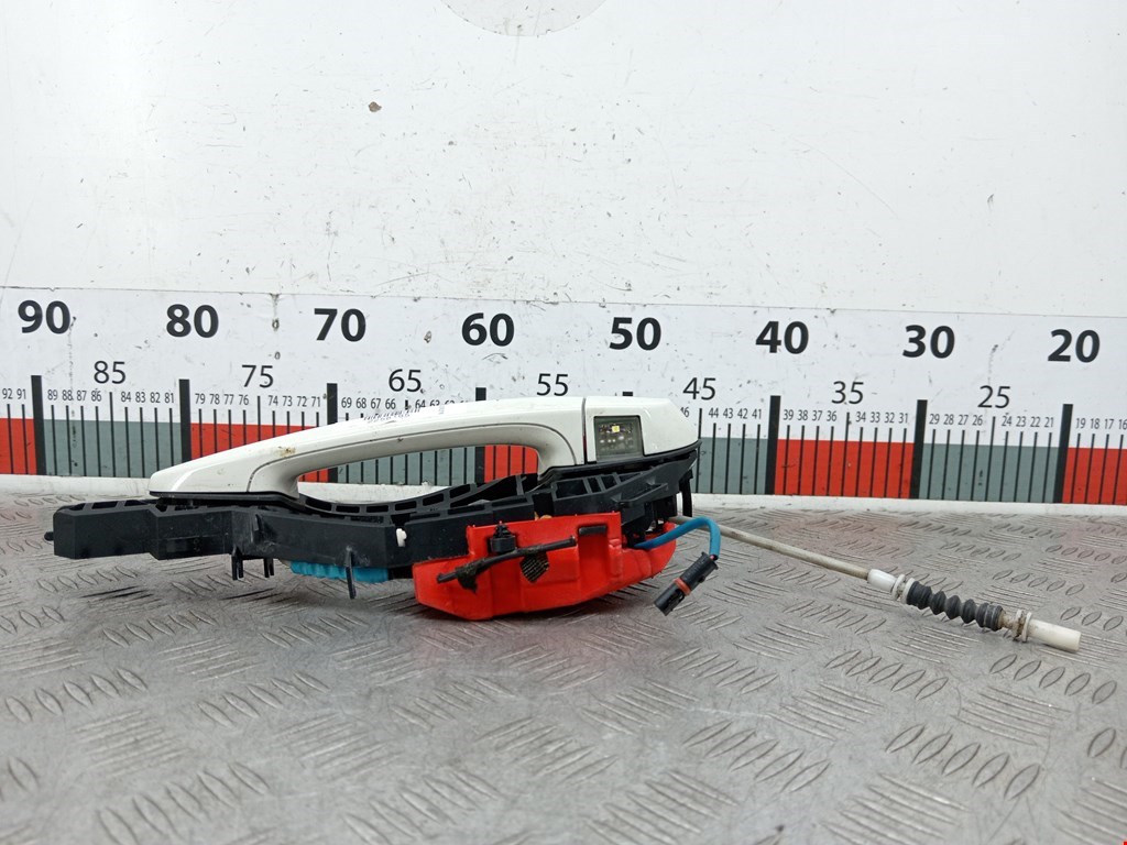 Ручка двери передней наружная левая BMW 3er F30/F31/F80 2011-2019