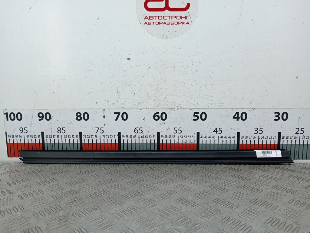 Уплотнитель (внутри) BMW 3er F30/F31/F80 2011-2019