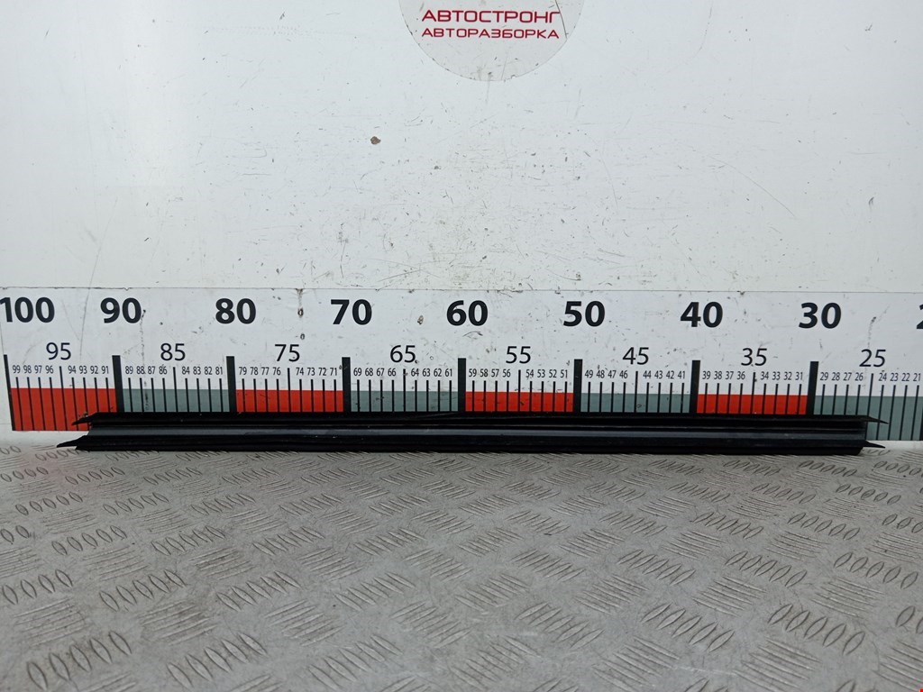 Уплотнитель (внутри) BMW 3er F30/F31/F80 2011-2019