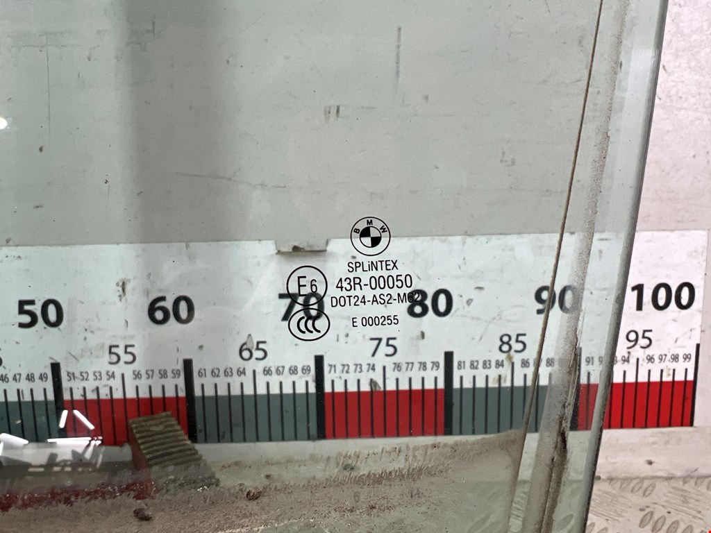 Стекло двери переднее левое BMW 5er 5 серия E60/E61 2003-2010