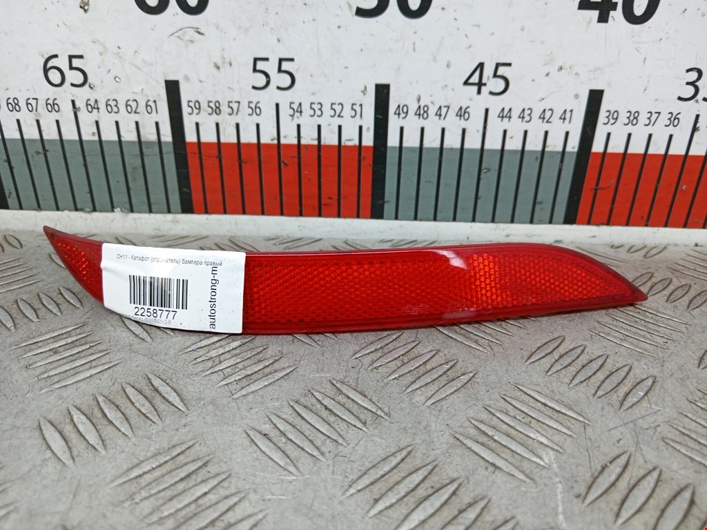 Катафот (отражатель) бампера правый BMW 5-Series (E60/E61) (2003-2010)