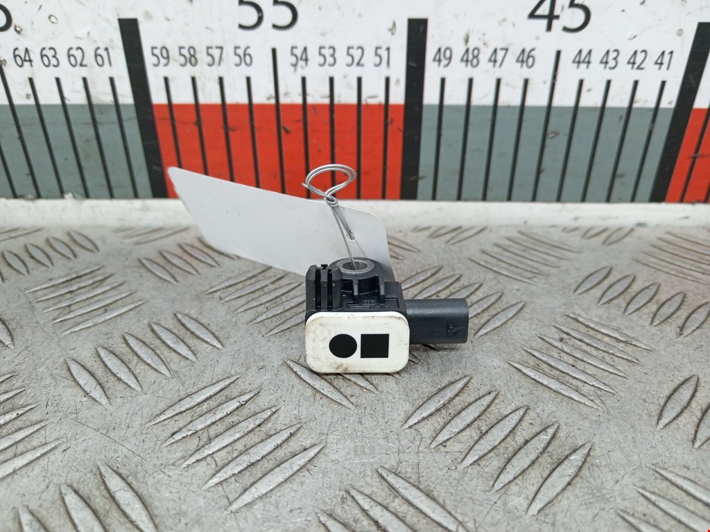 Датчик AIR BAG (подушек безопасности) BMW 3er F30/F31/F80 2011-2019