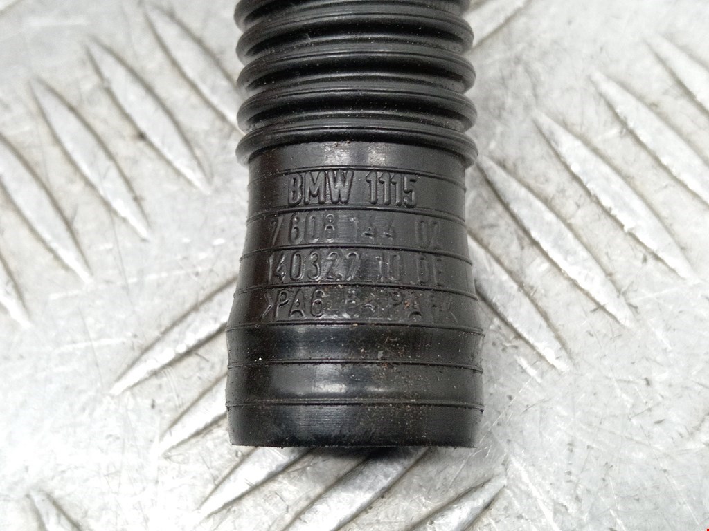 Трубка картерных газов BMW 3er F30/F31/F80 2011-2019