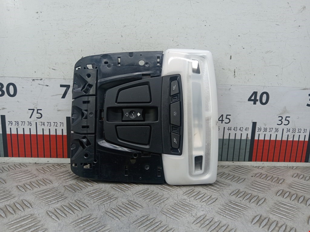 Плафон салонный (салона фонарь) BMW 3er F30/F31/F80 2011-2019