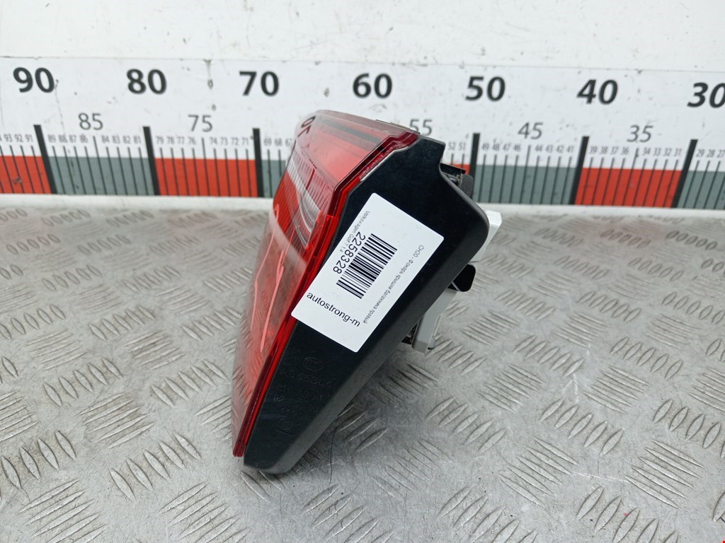 Фонарь задний внутренний правый VOLKSWAGEN Golf Sportsvan 2014-2020