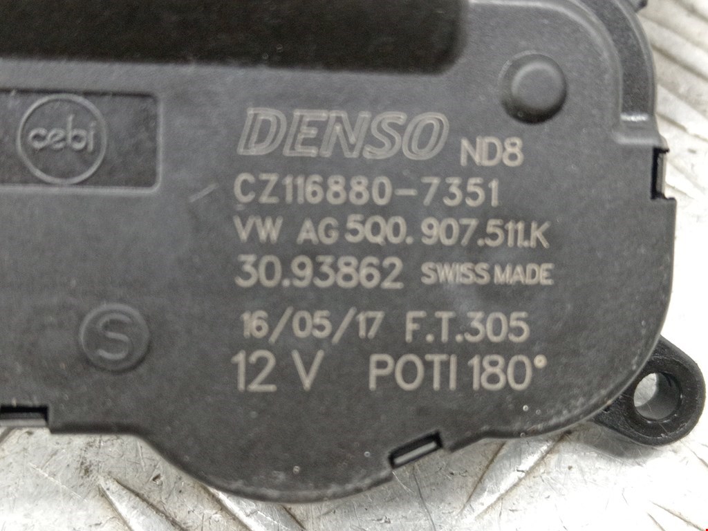 Моторчик заслонки печки VOLKSWAGEN Golf Sportsvan 2014-2020