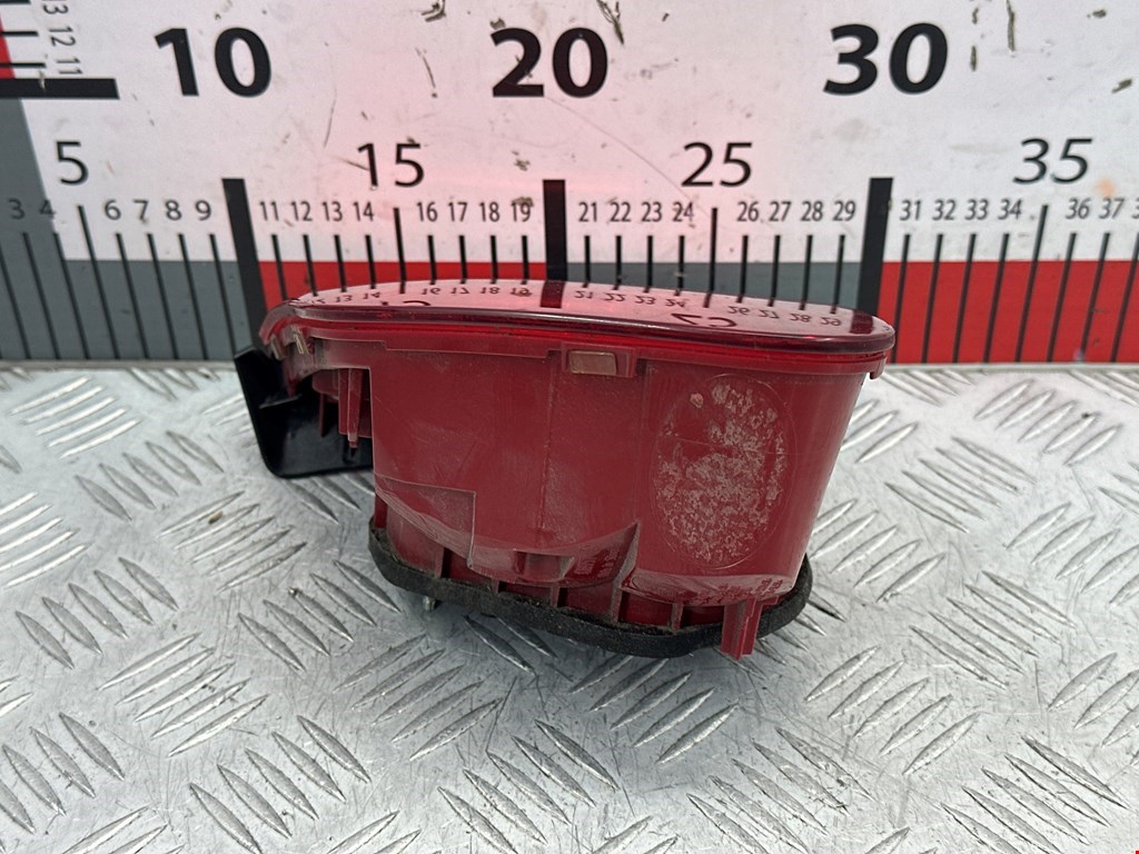 Фонарь задний внутренний правый VOLKSWAGEN Tiguan 2007-2018