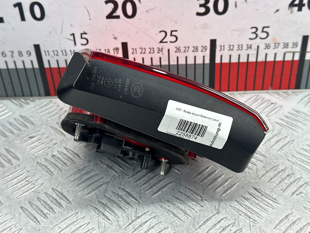 Фонарь задний внутренний правый VOLKSWAGEN Tiguan 2007-2018