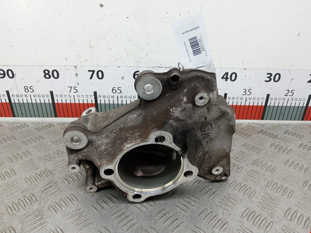 Кулак поворотный левый BMW 3-Series (F30/F31/F34/F35) (2011-2020)