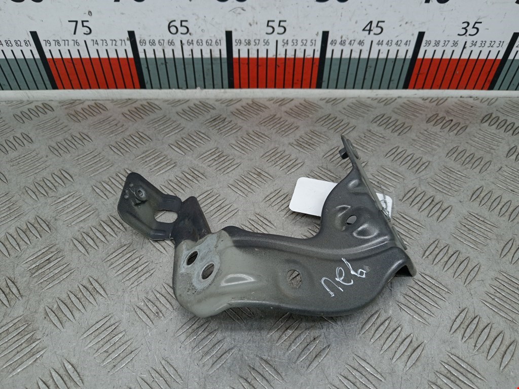 Кронштейн (крепление) крыла переднего левого Volkswagen Golf Sportsvan (2014-2020)