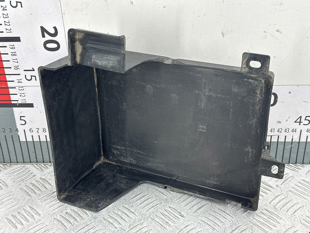 Крепление АКБ (корпус/подставка) MITSUBISHI ASX 2010-н.в.