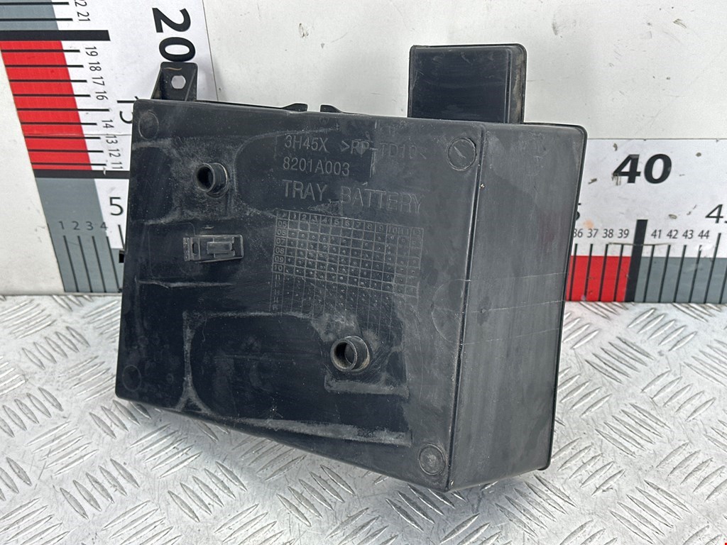 Крепление АКБ (корпус/подставка) MITSUBISHI ASX 2010-н.в.