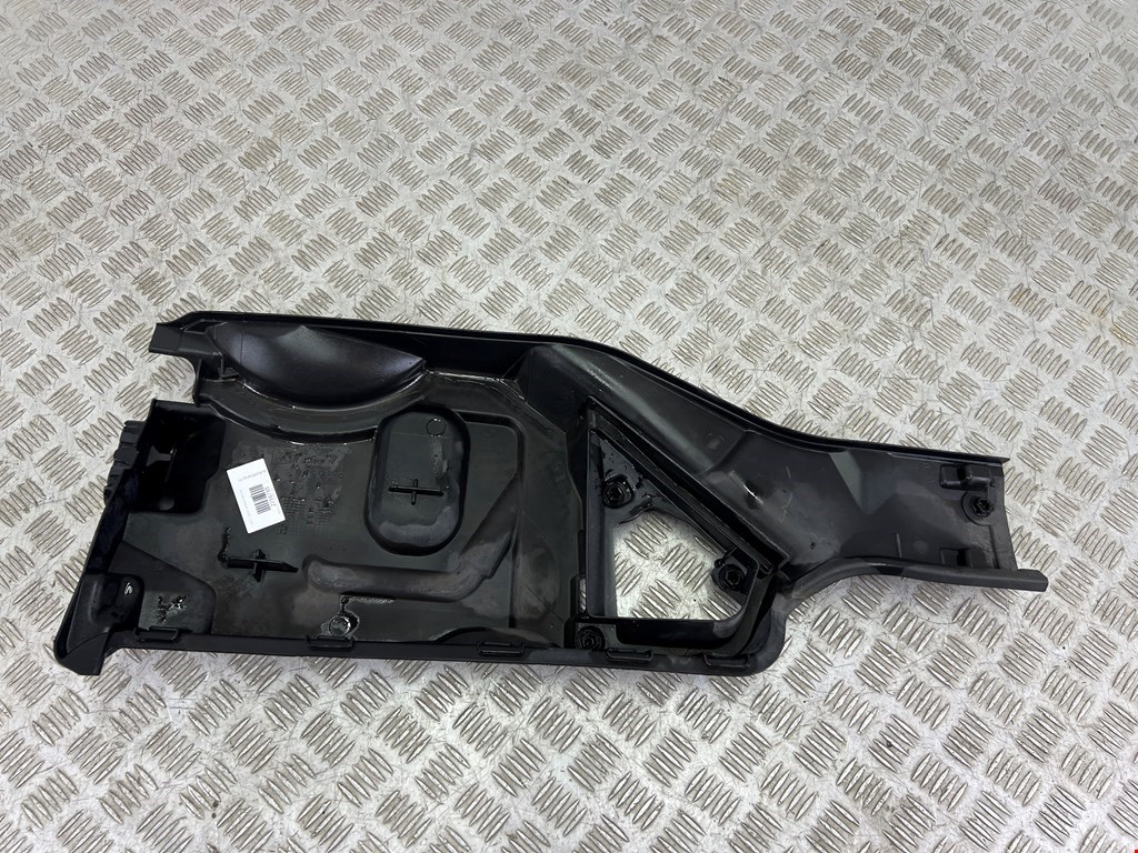 Корпус салонного фильтра BMW 5-Series (E60/E61) (2003-2010)