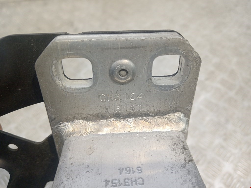 Кронштейн фары левый BMW 5er 5 серия E60/E61 2003-2010