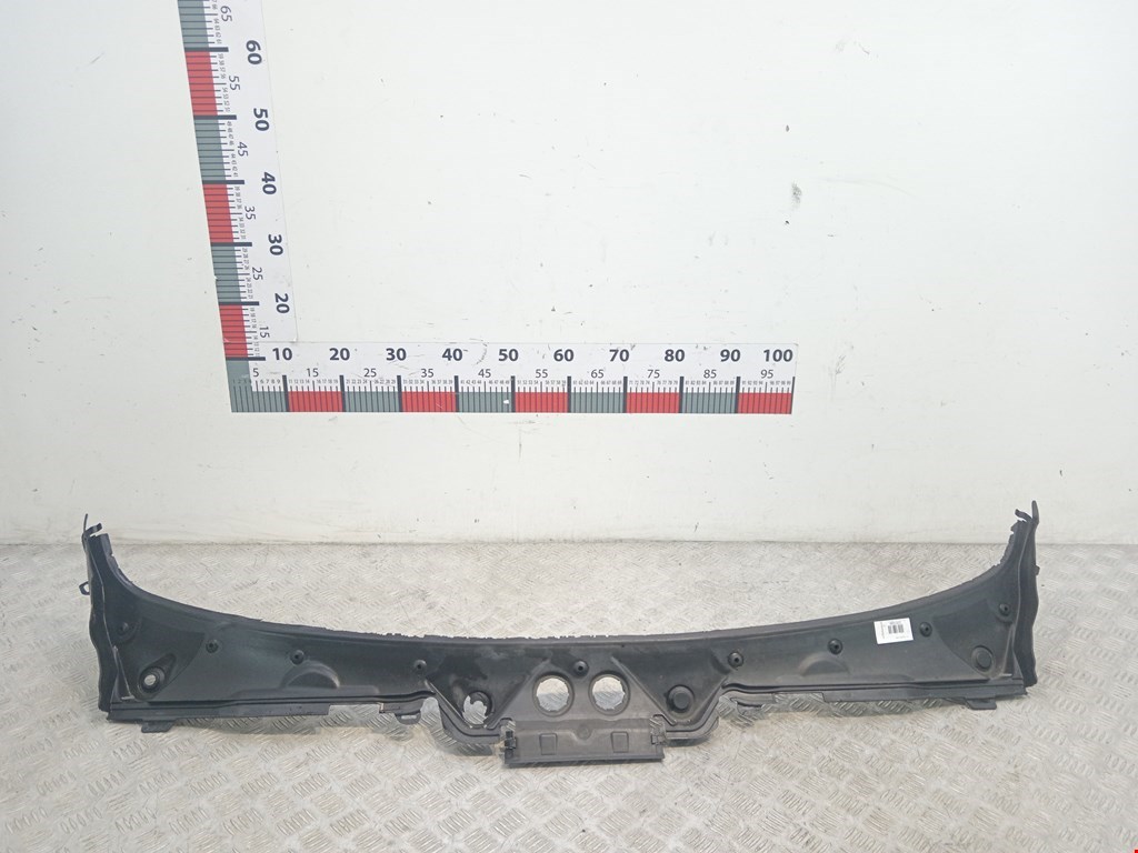 Дождевик (жабо) BMW 3-Series (F30/F31/F34/F35) (2011-2020)