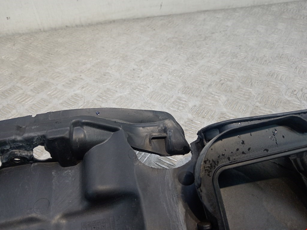 Воздуховод BMW 5er 5 серия E60/E61 2003-2010