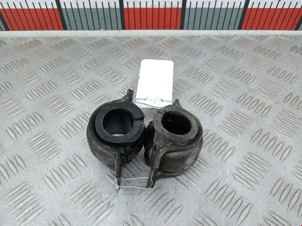 Кронштейн (крепление скоба) стабилизатора переднего Audi A6 C7 (2011-2018)