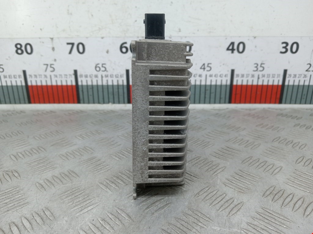 Усилитель акустической системы TESLA Model S I 2012-н.в.