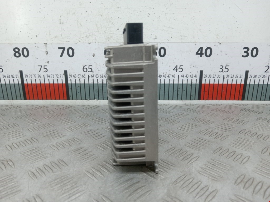 Усилитель акустической системы TESLA Model S I 2012-н.в.