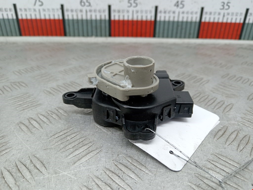 Моторчик заслонки печки TESLA Model S I 2012-н.в.