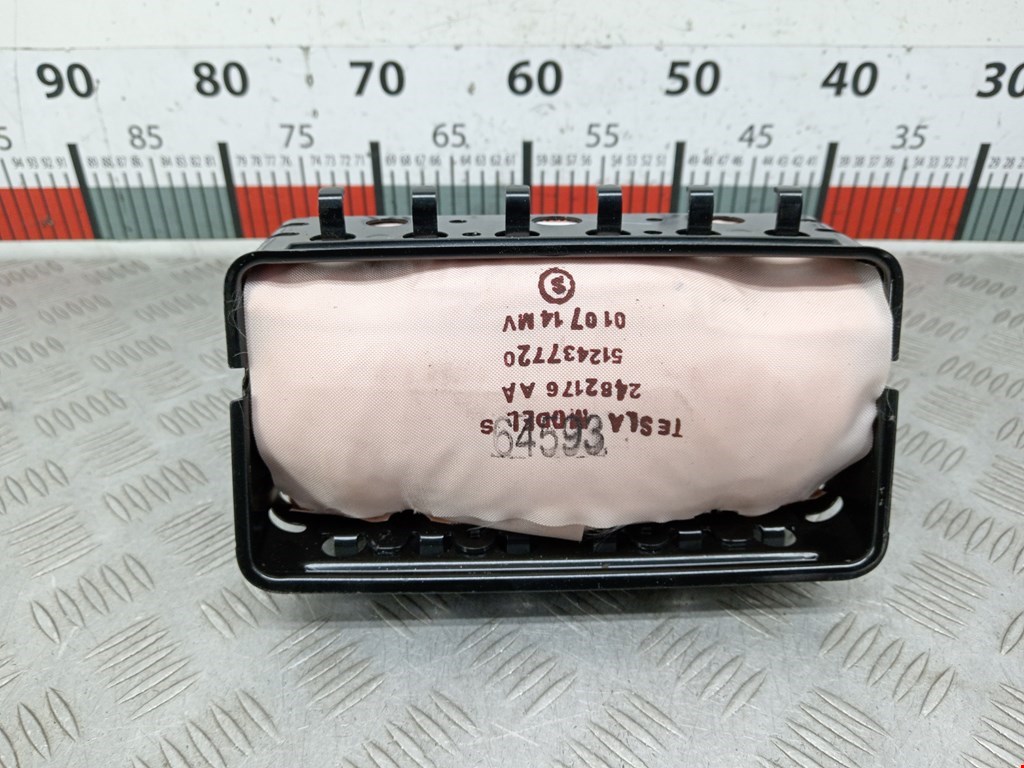 Подушка безопасности пассажирская (в торпедо) TESLA Model S I 2012-н.в.