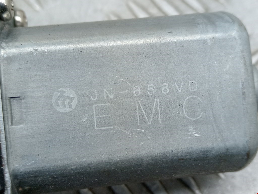 Моторчик люка (мотор двигатель электролюка) TESLA Model S I 2012-н.в.