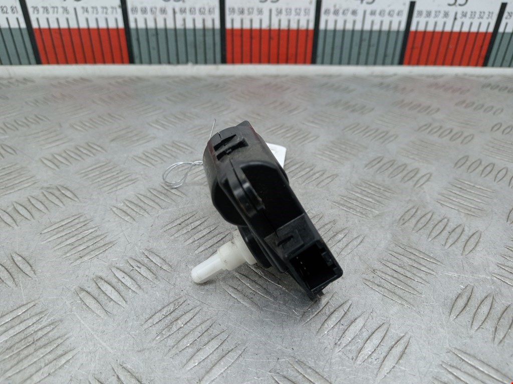 Моторчик заслонки печки TESLA Model S I 2012-н.в.