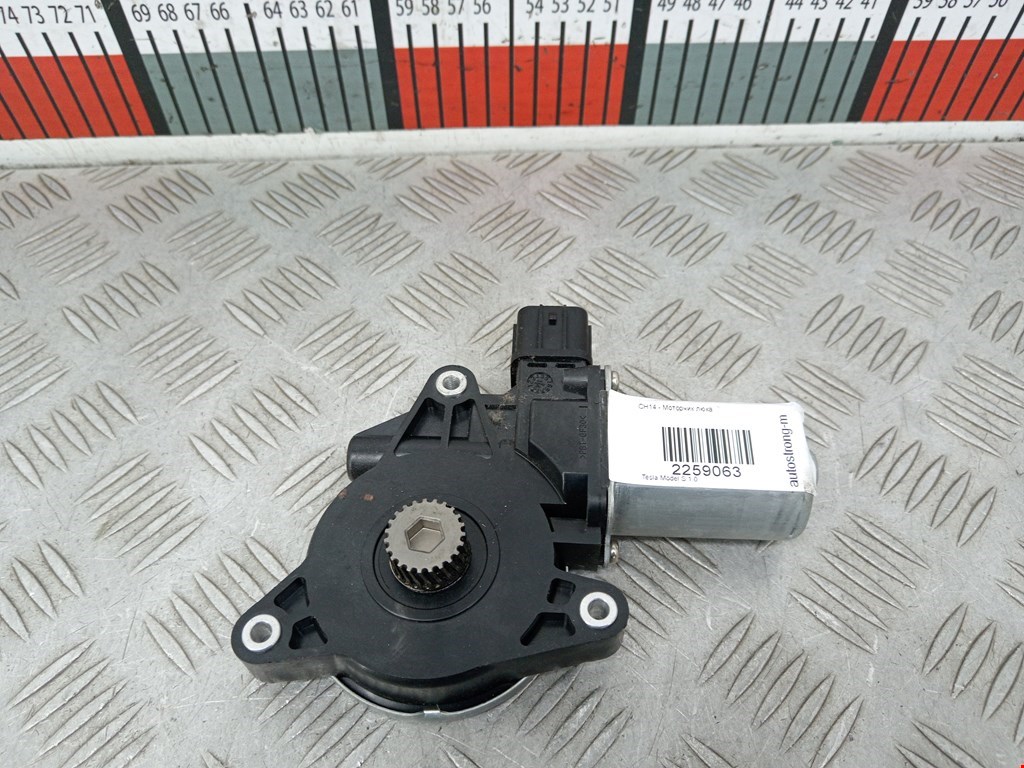 Моторчик люка (мотор двигатель электролюка) TESLA Model S I 2012-н.в.
