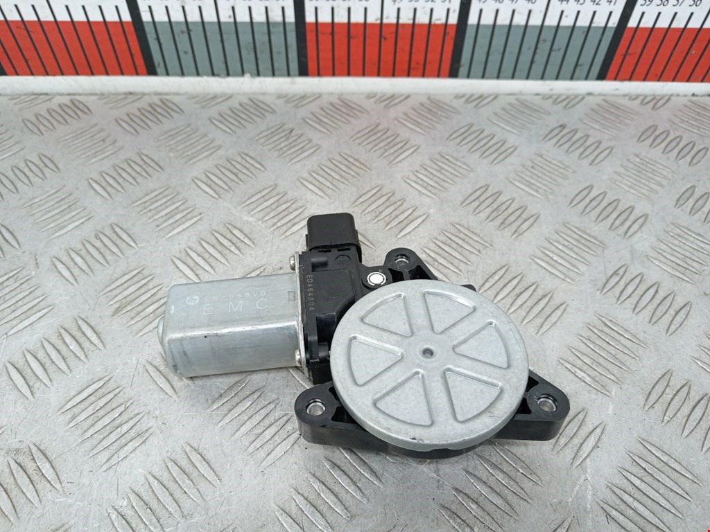 Моторчик люка (мотор двигатель электролюка) TESLA Model S I 2012-н.в.